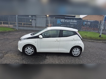 Used Toyota AYGO 2016 for sale - 77423690: Photo