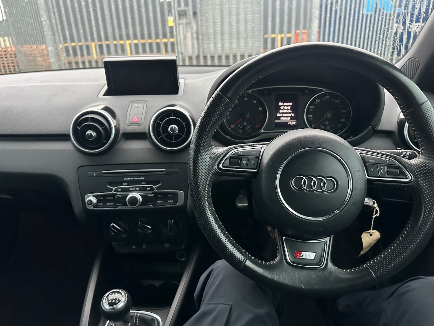 Used Audi A1 2015 for sale - 77387860: Photo 10