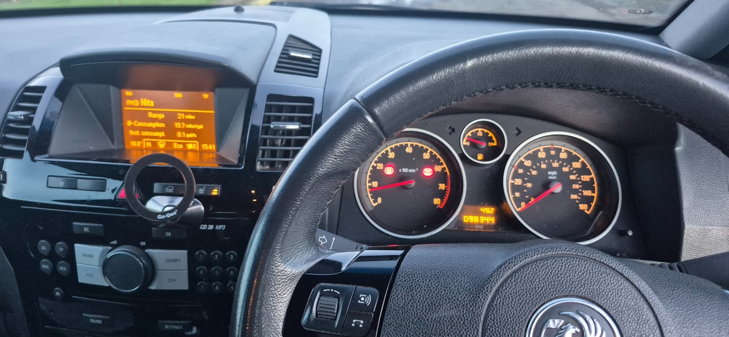 Used Vauxhall Zafira 2010 for sale - 76861910: Photo 6