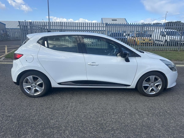 Used Renault Clio 2013 for sale - 75687300: Photo 6