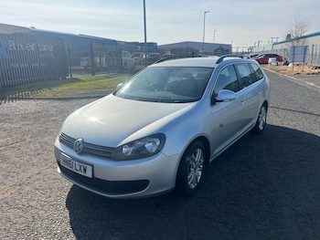 Used Volkswagen Golf 2011 for sale - 75881816: Photo