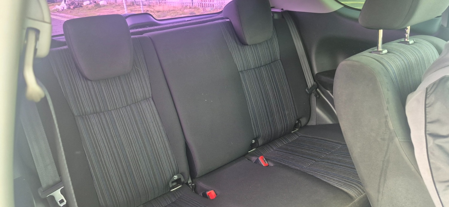 Used Suzuki Swift 2015 for sale - 78122189: Photo 3