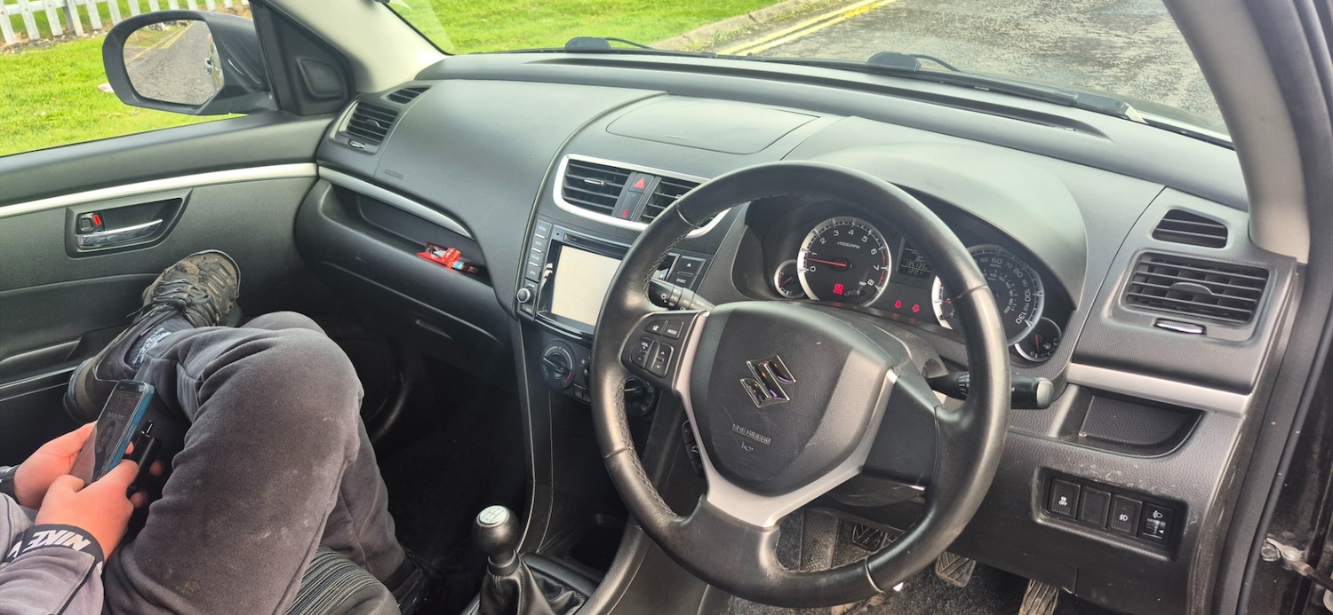 Used Suzuki Swift 2015 for sale - 78122189: Photo 5