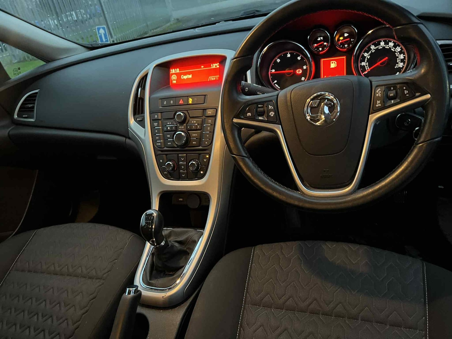 Used Vauxhall Astra 2013 for sale - 76555107: Photo 5