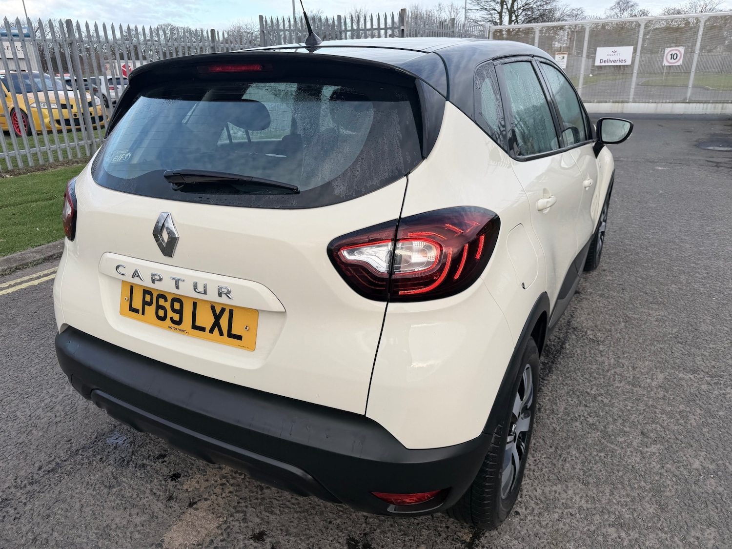 Used Renault Captur 2020 for sale - 78112729: Photo 10