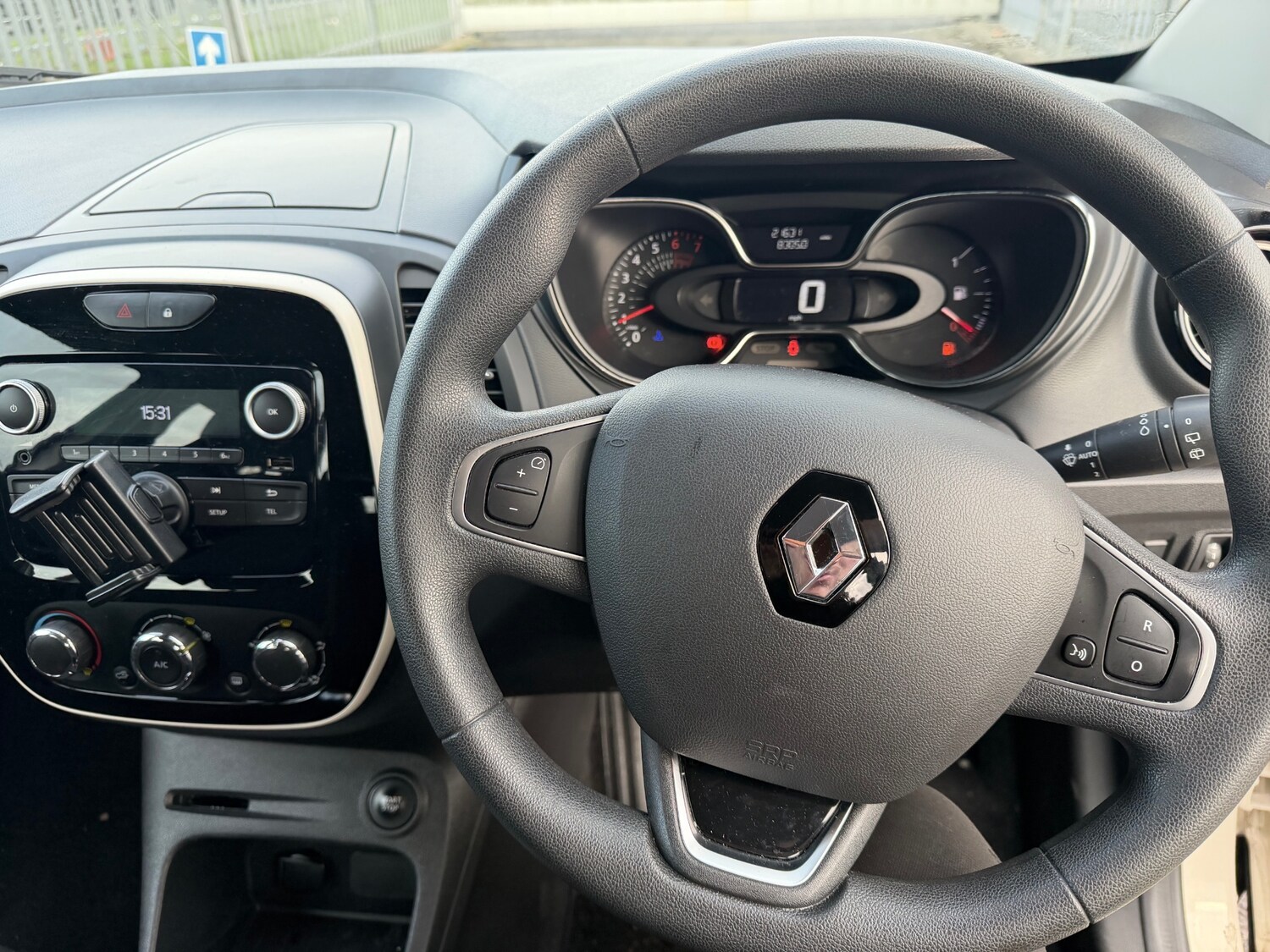 Used Renault Captur 2020 for sale - 78112729: Photo 17