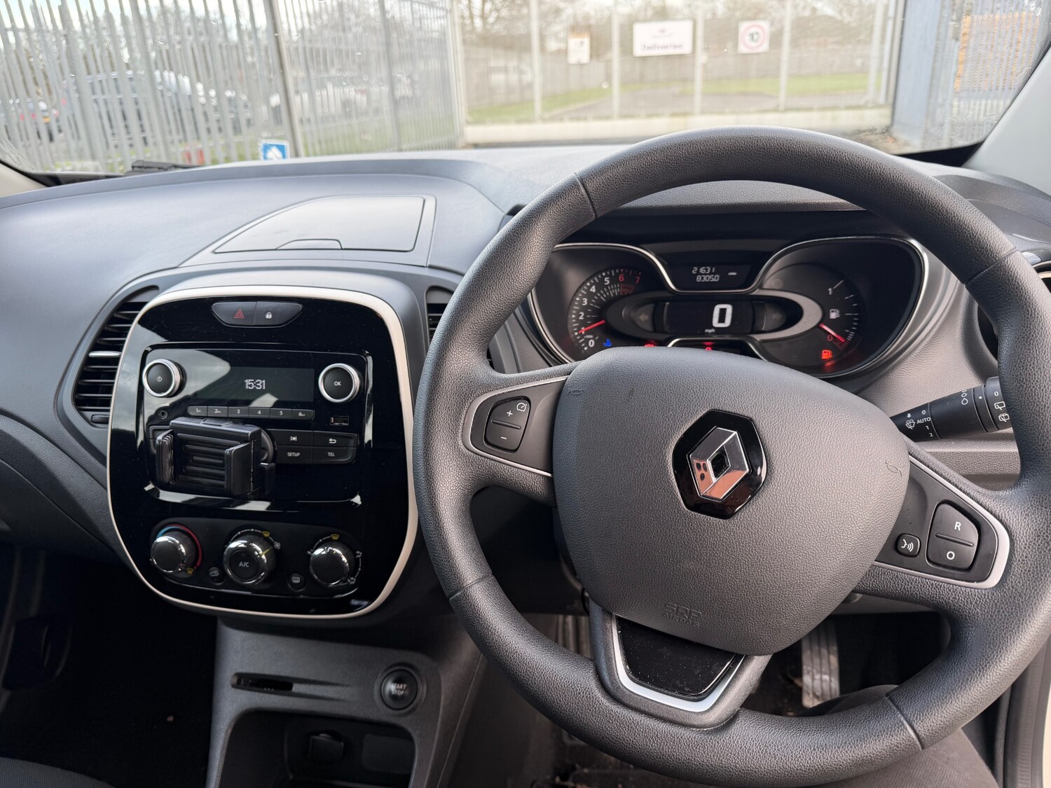 Used Renault Captur 2020 for sale - 78112729: Photo 19