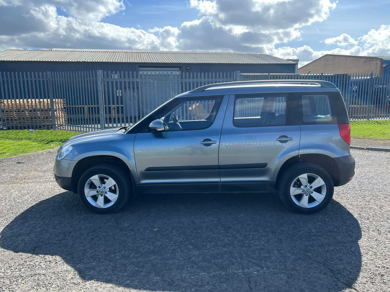 Used Skoda Yeti 2011 for sale - 78199312: Photo 2