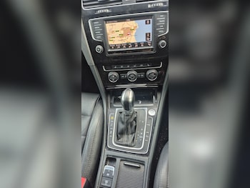 Used Volkswagen Golf 2016 for sale - 77562468: Photo