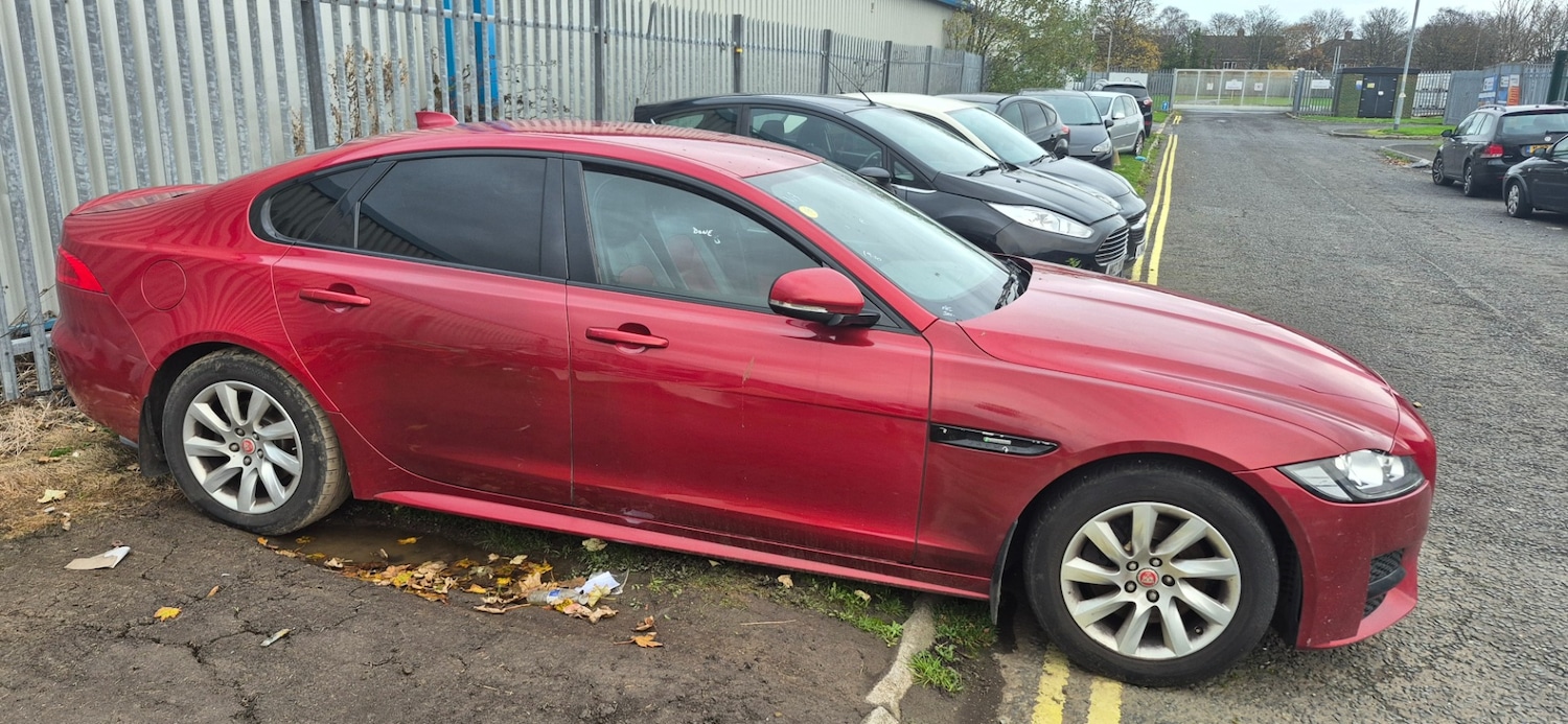 Used Jaguar XF 2016 for sale - 76589137: Photo 2