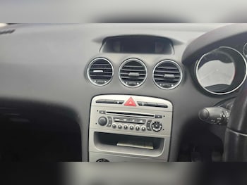 Used Peugeot 308 2012 for sale - 75862732: Photo