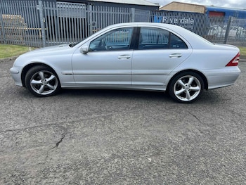 Used Mercedes-Benz C-Class 2005 for sale - 75897904: Photo