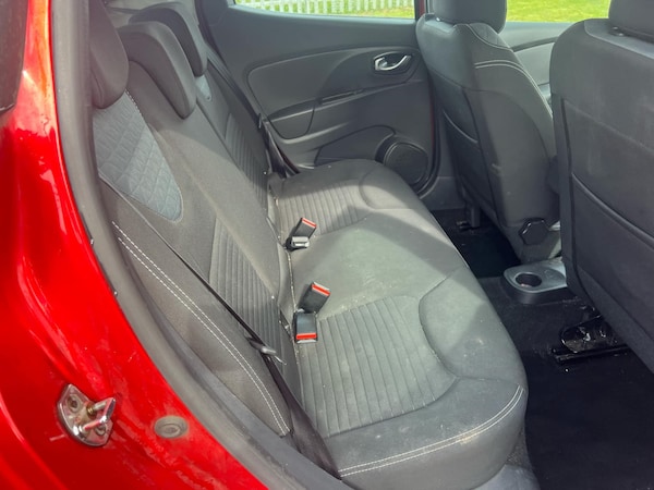 Used Renault Clio 2015 for sale - 75779535: Photo 11