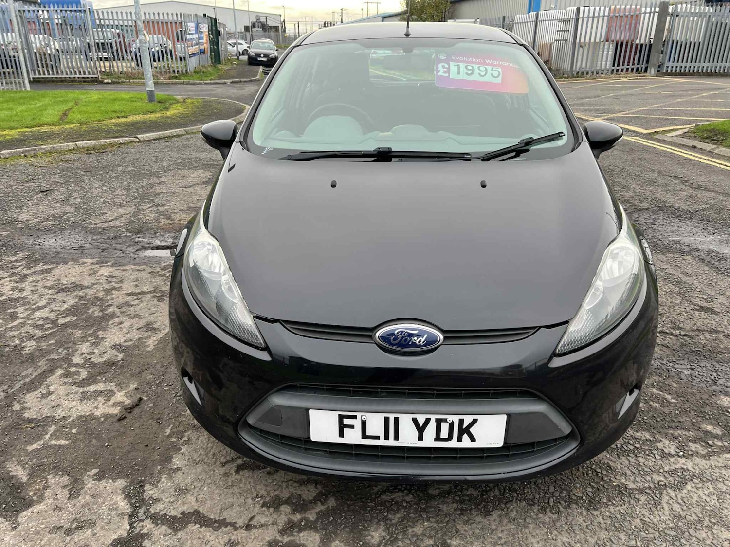 Used Ford Fiesta 2011 for sale - 76532304: Photo 2