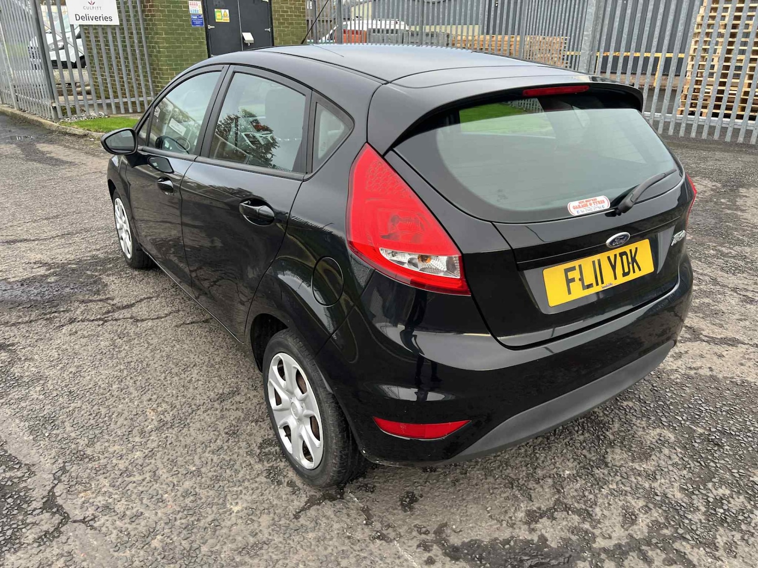 Used Ford Fiesta 2011 for sale - 76532304: Photo 5