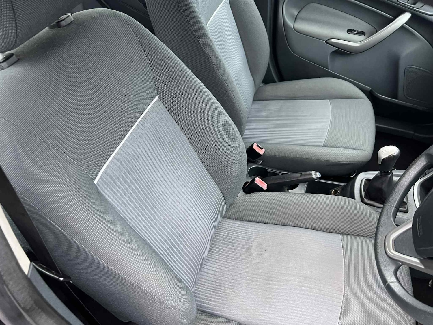 Used Ford Fiesta 2011 for sale - 76532304: Photo 7