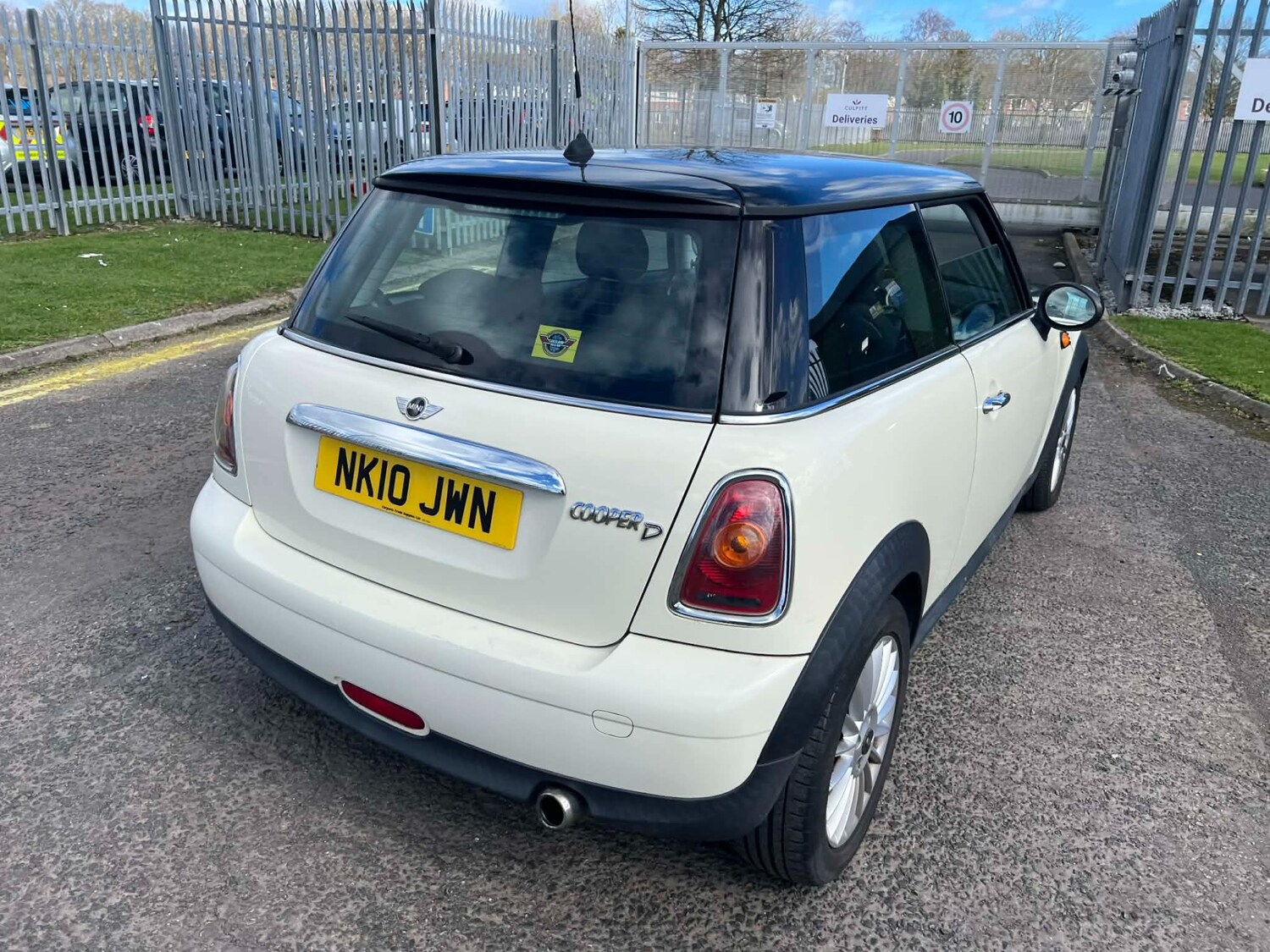 Used MINI Hatch 2010 for sale - 78013067: Photo 10