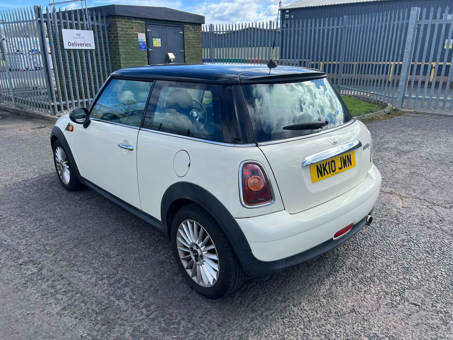 Used MINI Hatch 2010 for sale - 78013067: Photo 6