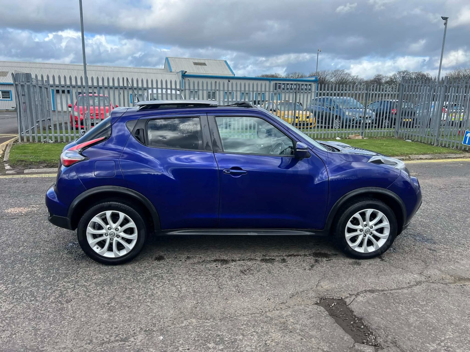 Used Nissan Juke 2014 for sale - 77877390: Photo 5