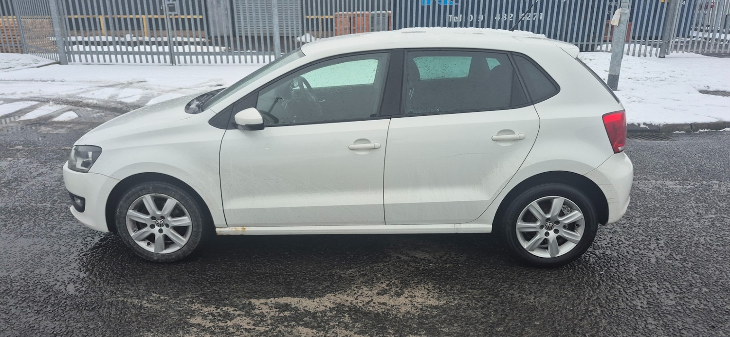 Used Volkswagen Polo 2011 for sale - 77118679: Photo 2