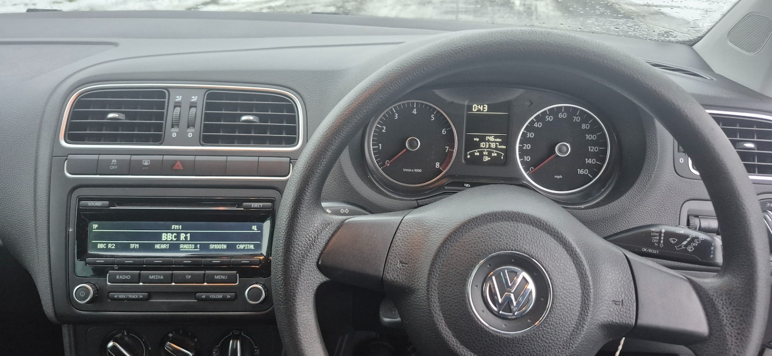 Used Volkswagen Polo 2011 for sale - 77118679: Photo 8