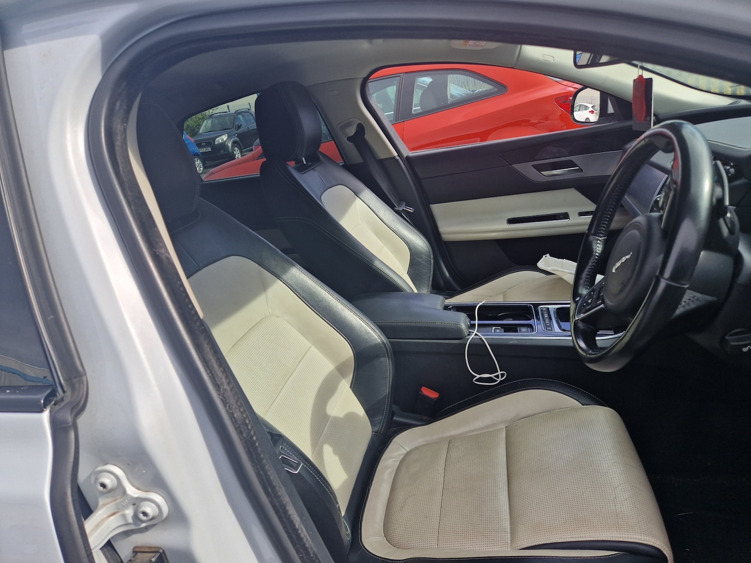 Used Jaguar XF 2016 for sale - 77555646: Photo 16