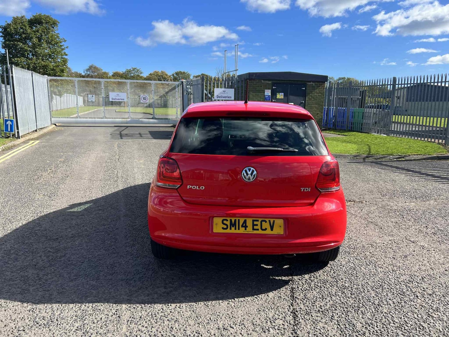 Used Volkswagen Polo 2014 for sale - 76026765: Photo 9