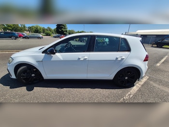 Used Volkswagen Golf 2018 for sale - 79163932: Photo