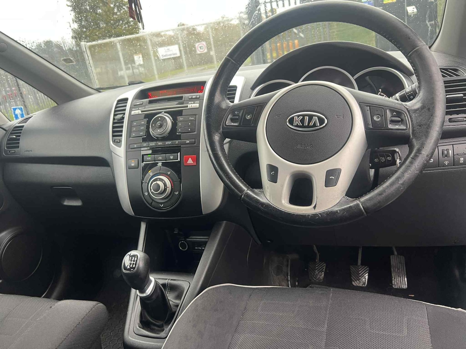 Used Kia Venga 2012 for sale - 76364101: Photo 5
