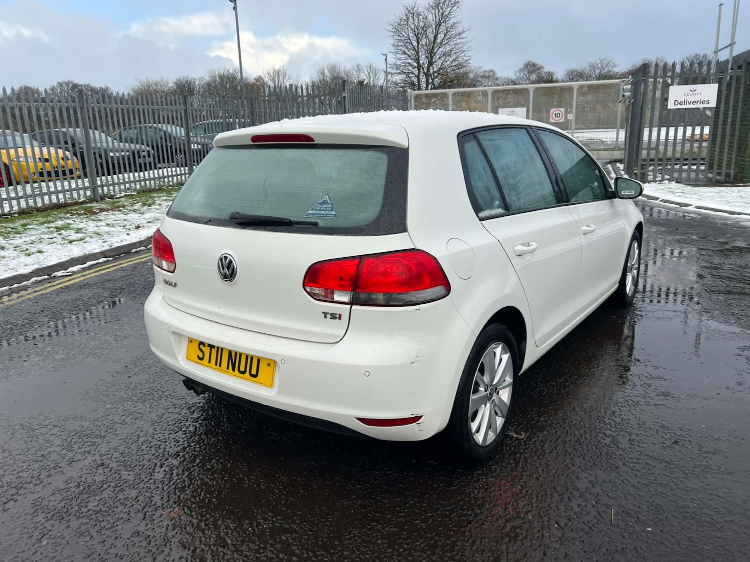 Used Volkswagen Golf 2011 for sale - 76638374: Photo 9