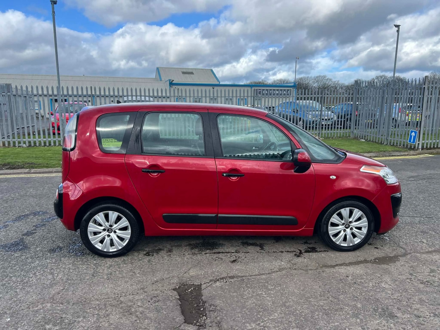 Used Citroen C3 Picasso 2014 for sale - 77873617: Photo 10