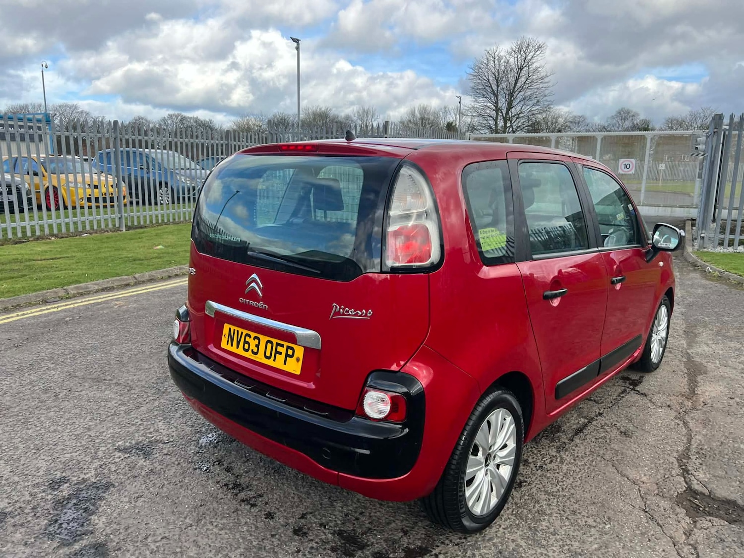 Used Citroen C3 Picasso 2014 for sale - 77873617: Photo 11