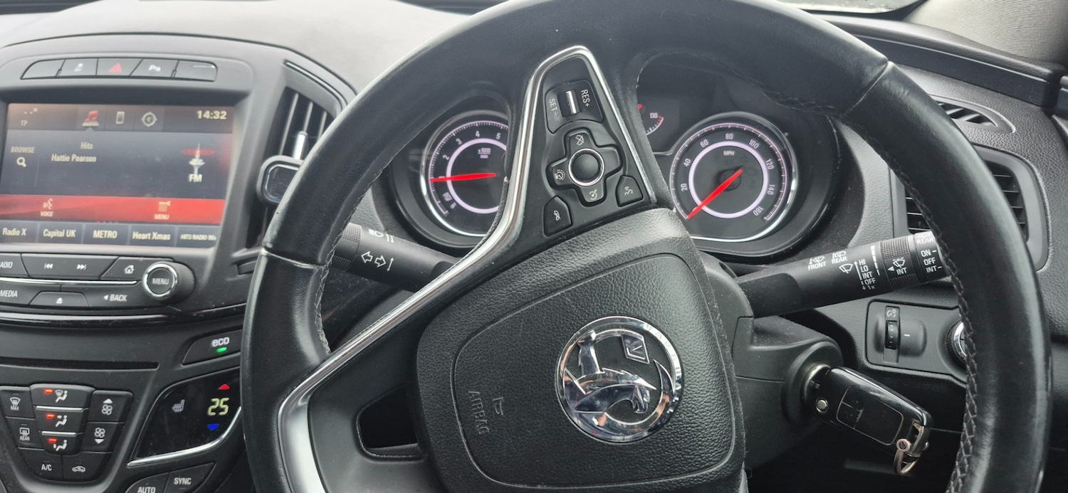 Used Vauxhall Insignia 2015 for sale - 77337888: Photo 8