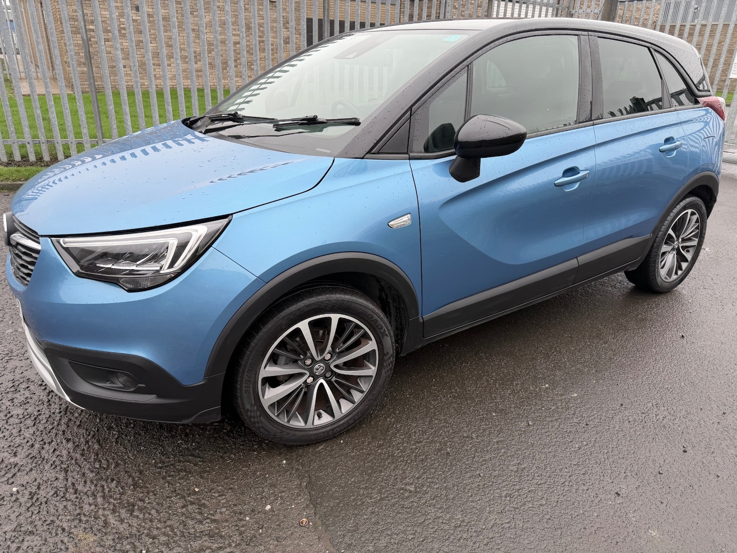 Used Vauxhall Crossland X 2019 for sale - 78112734: Photo 2