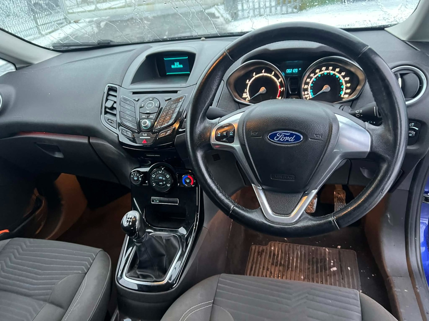 Used Ford Fiesta 2015 for sale - 77118702: Photo 4