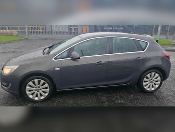 Used Vauxhall Astra 2013 for sale - 76206474: Photo 3