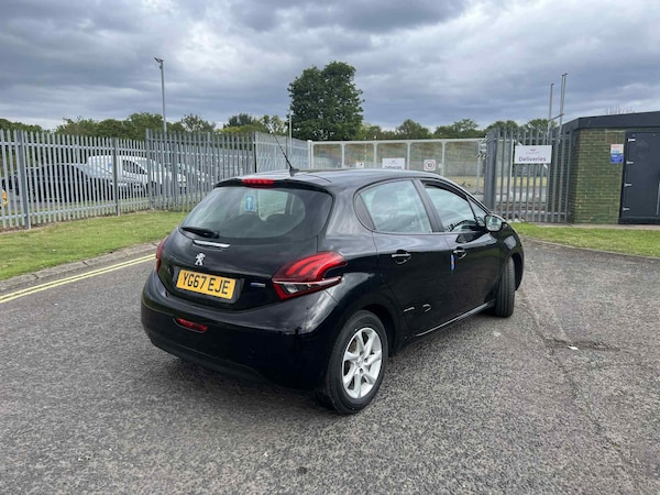 Used Peugeot 208 2017 for sale - 75422305: Photo 7