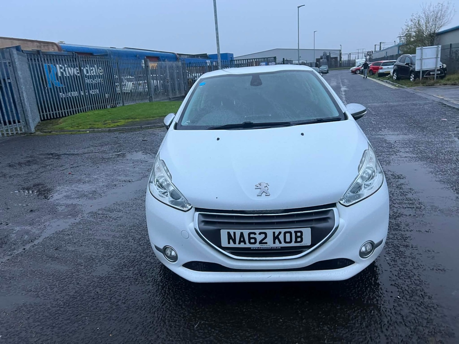 Used Peugeot 208 2012 for sale - 76709186: Photo 2