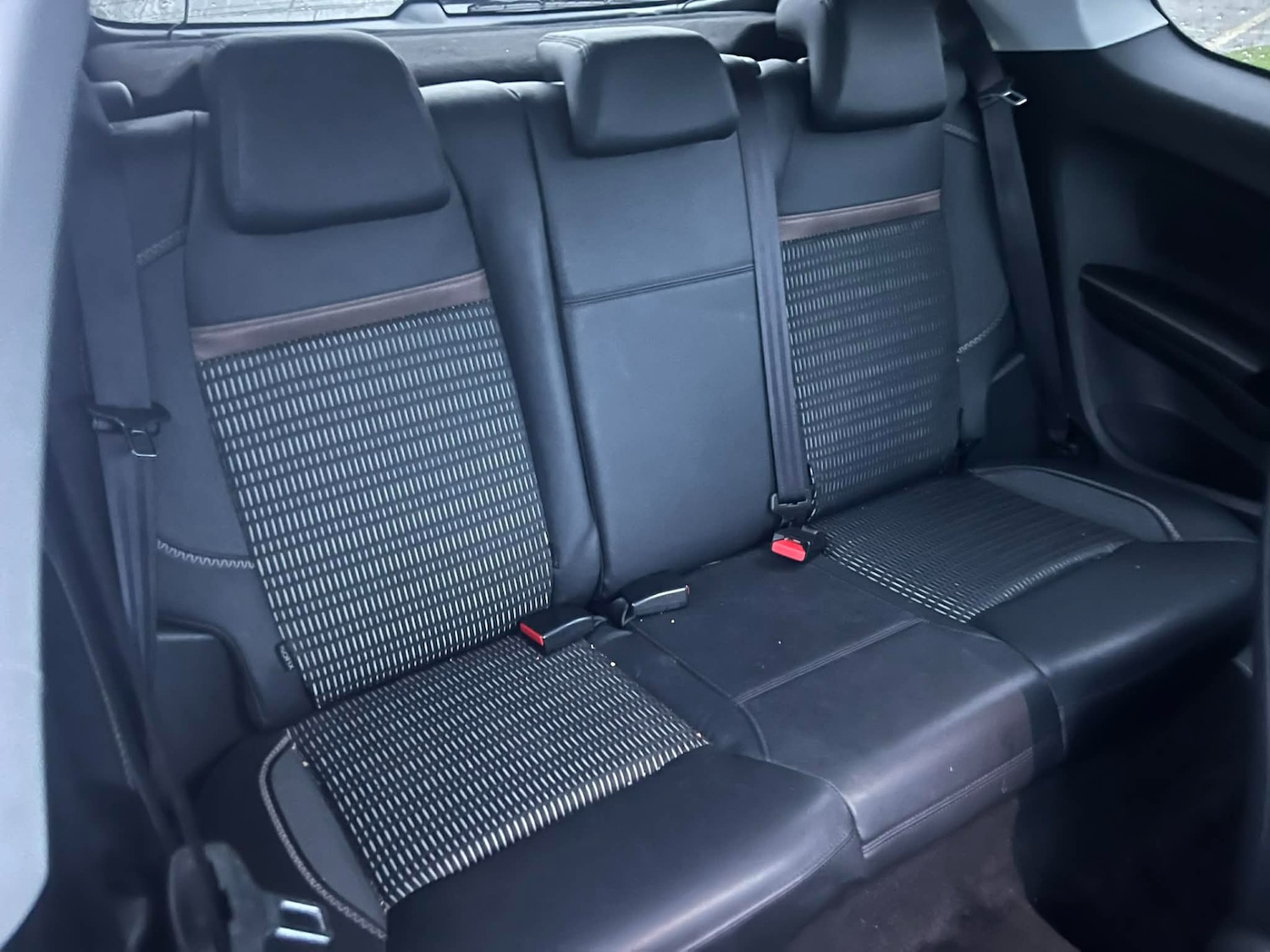 Used Peugeot 208 2012 for sale - 76709186: Photo 5