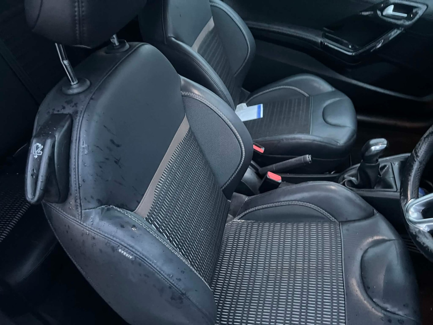 Used Peugeot 208 2012 for sale - 76709186: Photo 6