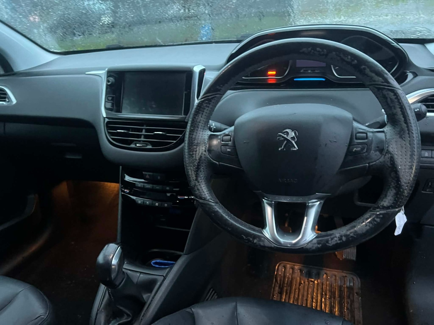 Used Peugeot 208 2012 for sale - 76709186: Photo 7