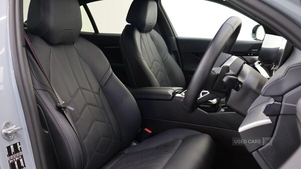 Used BMW 5 Series 2025 for sale - 77268517: Photo 47