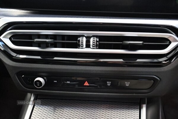 Used BMW 3 Series 2024 for sale - 72891280: Photo 32