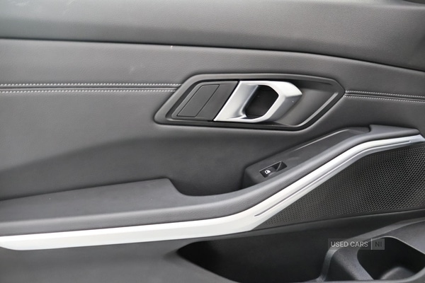 Used BMW 3 Series 2024 for sale - 77941170: Photo 29