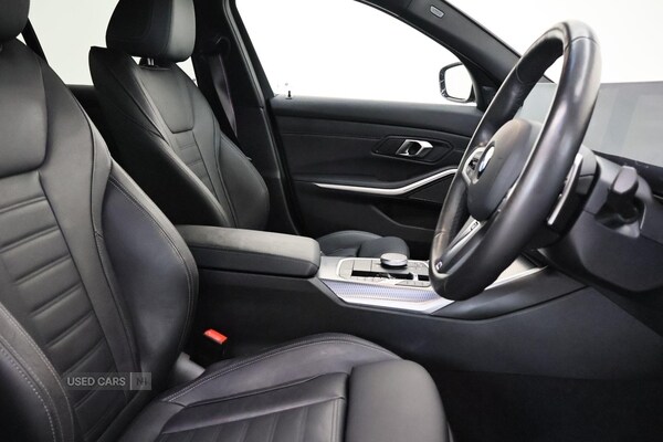 Used BMW 3 Series 2024 for sale - 76597523: Photo 11