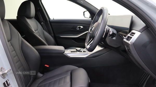 Used BMW 3 Series 2025 for sale - 77560210: Photo 9