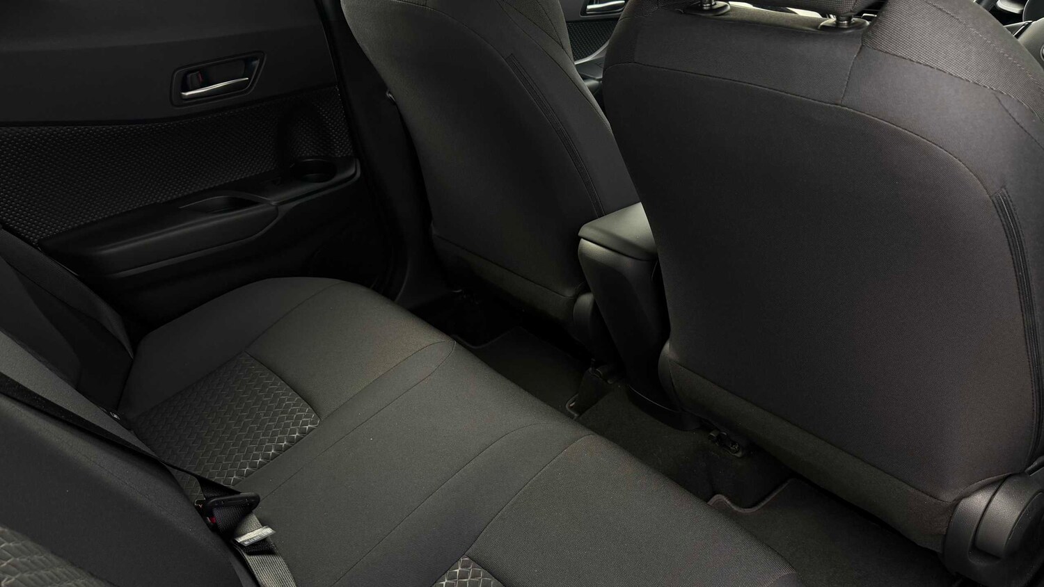 Used Toyota C-HR for sale - 77861472: Photo 15