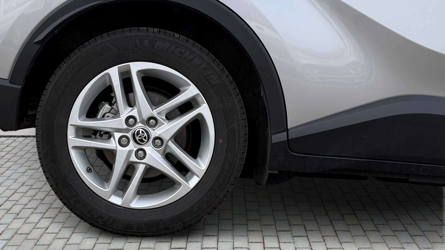 Used Toyota C-HR for sale - 77861472: Photo 8