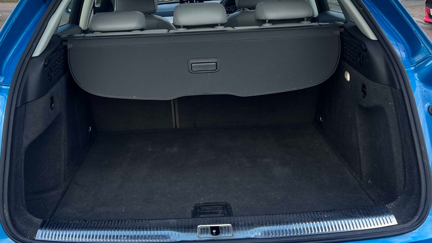 Used Audi Q3 2015 for sale - 77914066: Photo 18