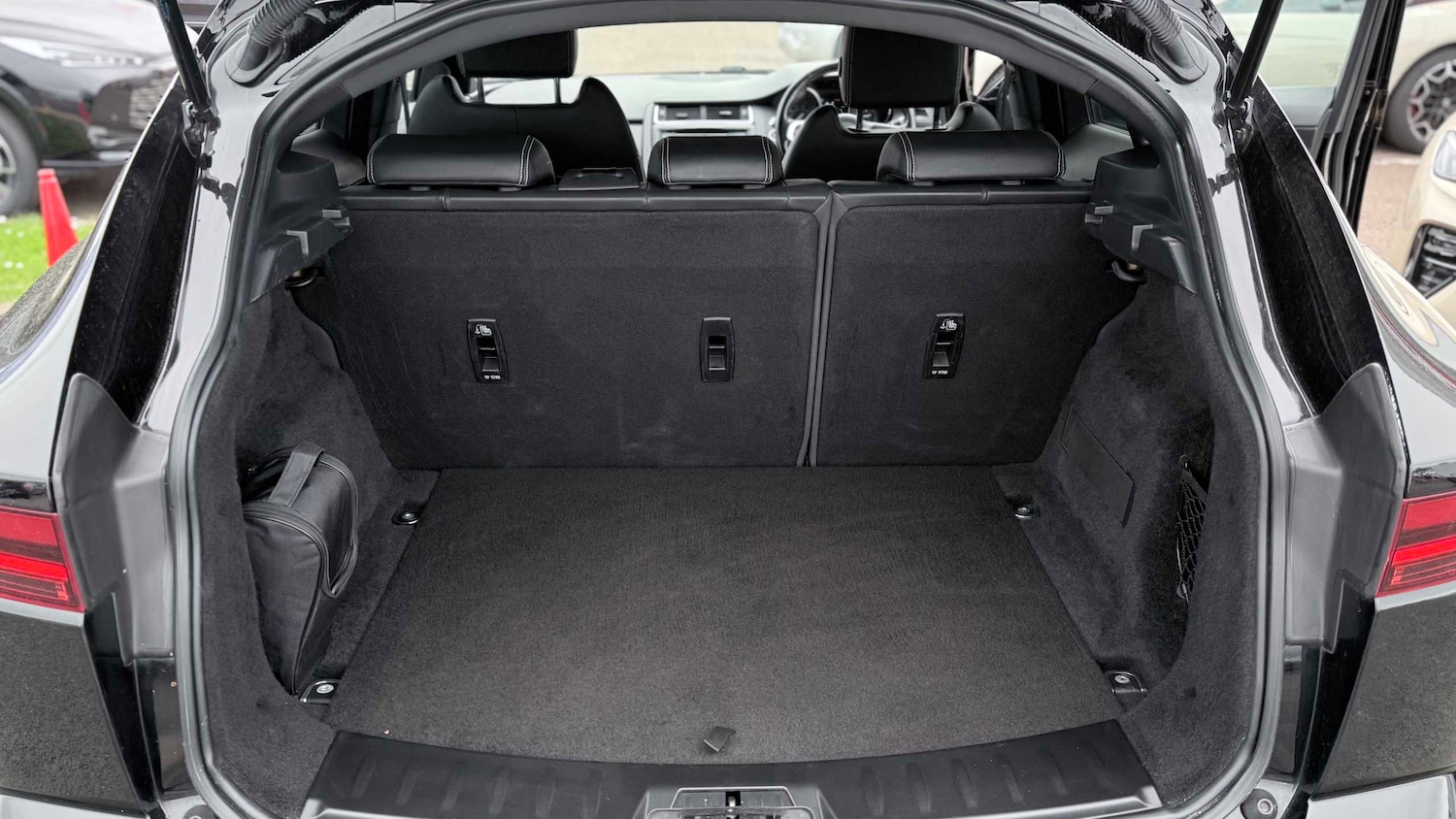 Used Jaguar E-Pace 2019 for sale - 78187891: Photo 18